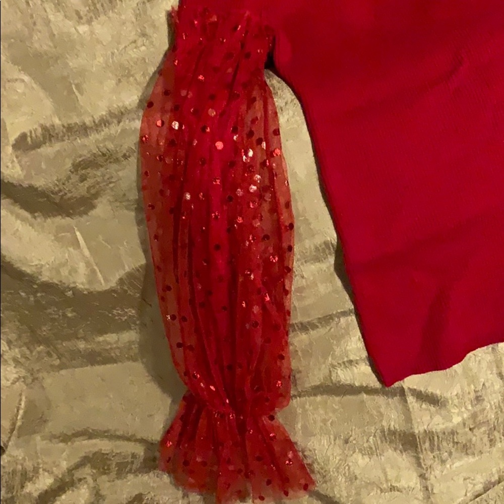 Red sweater - Picture 3 of 4